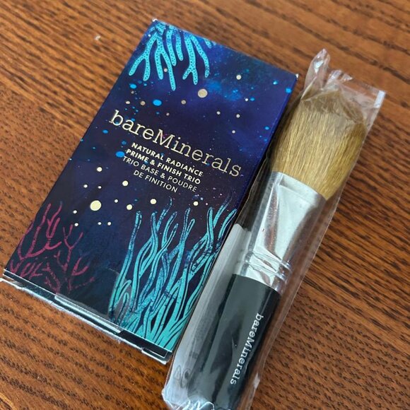 NEW ~ BAREMINERALS TRIO + FLAWLESS FACE BRUSH - Picture 7 of 9